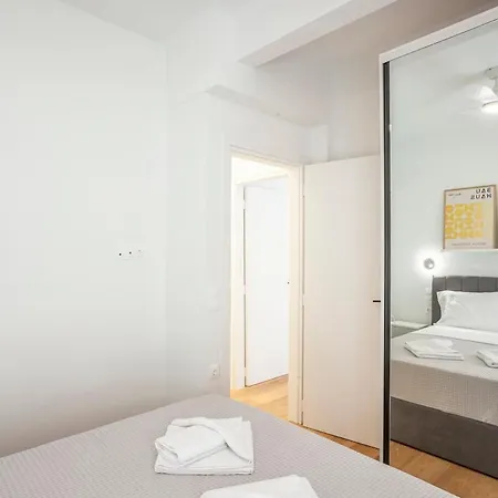 Lux 2bed Up To 5p * Thessaloniki