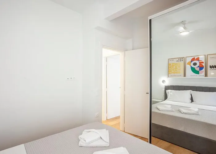 Lux 2bed Up To 5p * Салоники