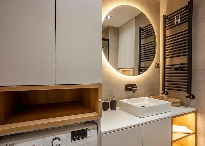 Lux 2bed Up To 5p شقة