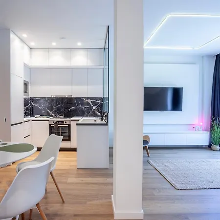 Lux 2bed Up To 5p شقة