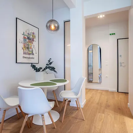 Lux 2bed Up To 5p شقة سالونيك