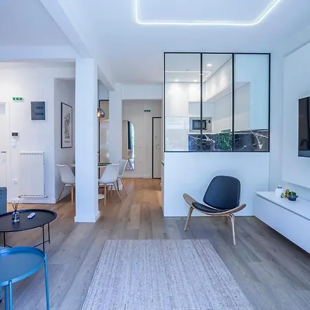 شقة Lux 2bed Up To 5p سالونيك