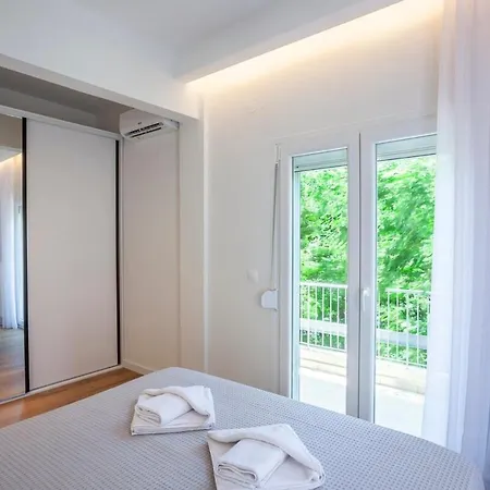 Lux 2bed Up To 5p *