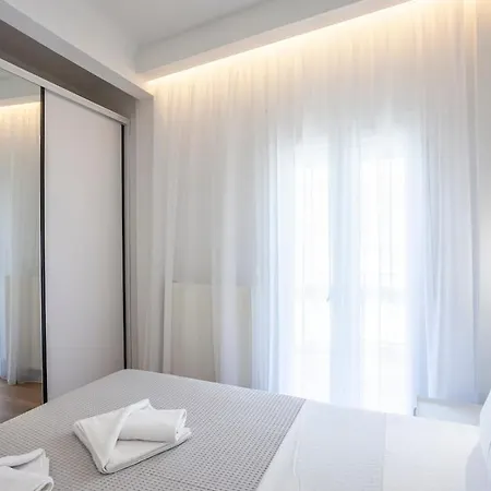 Lux 2bed Up To 5p