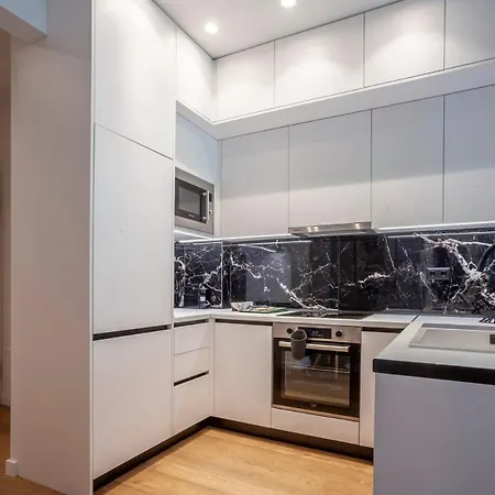 شقة Lux 2bed Up To 5p سالونيك