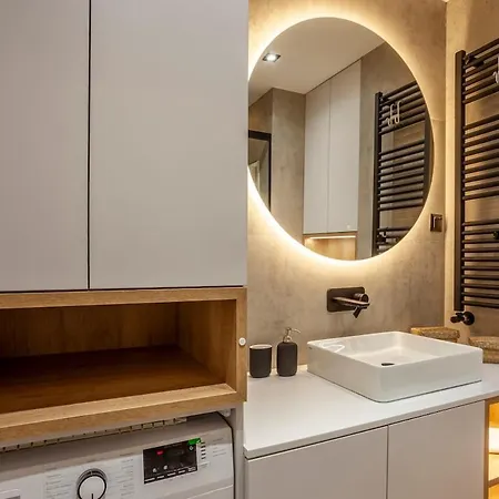 Lux 2bed Up To 5p شقة